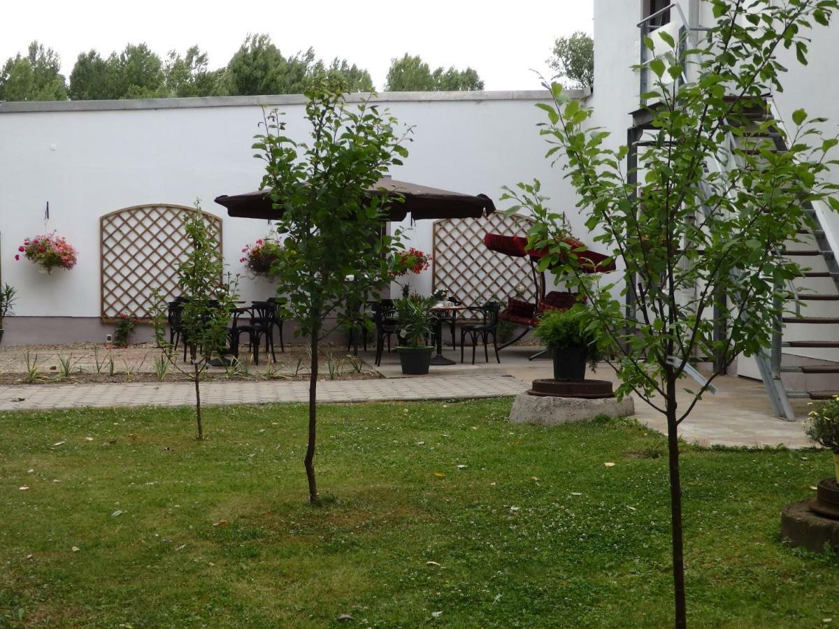 Zur Saale Hotel Weißenfels Екстериор снимка